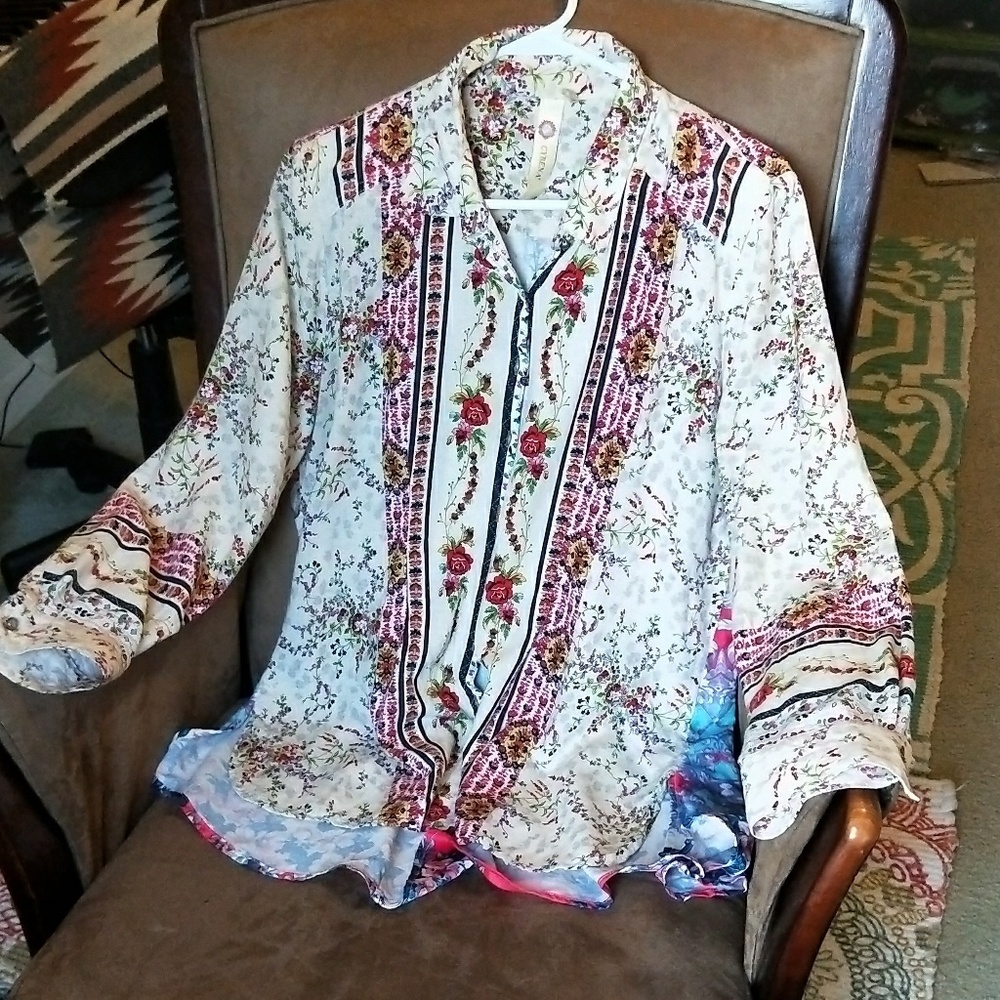 Cyrena by Aratta floral blouse
